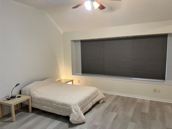 1728 Dapplegrey LN, Austin TX 78727