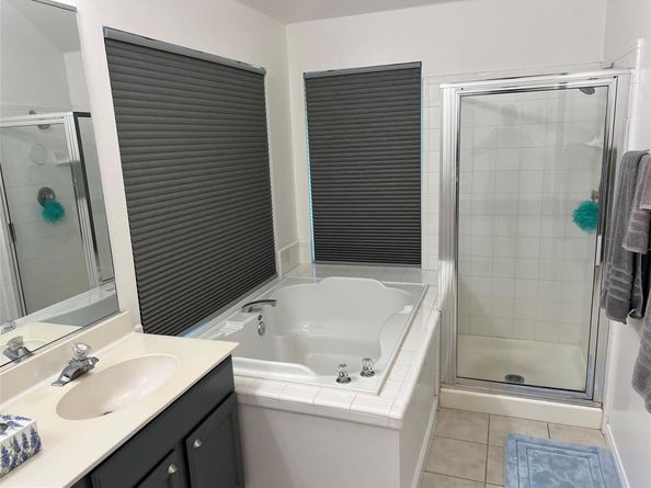 1728 Dapplegrey LN, Austin TX 78727