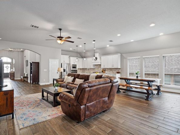 100 Indian Paintbrush TRL, Georgetown TX 78628
