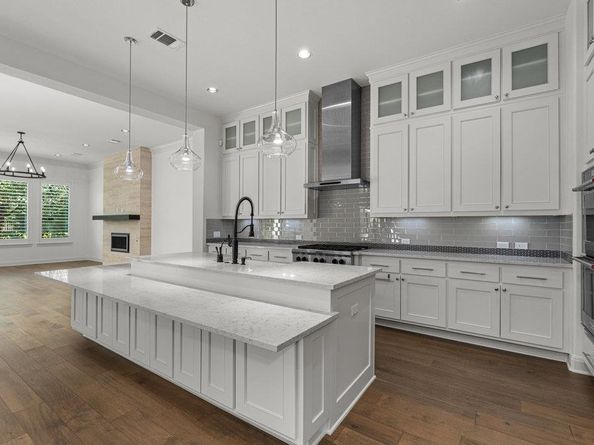 406 Woodside TER, Austin TX 78738
