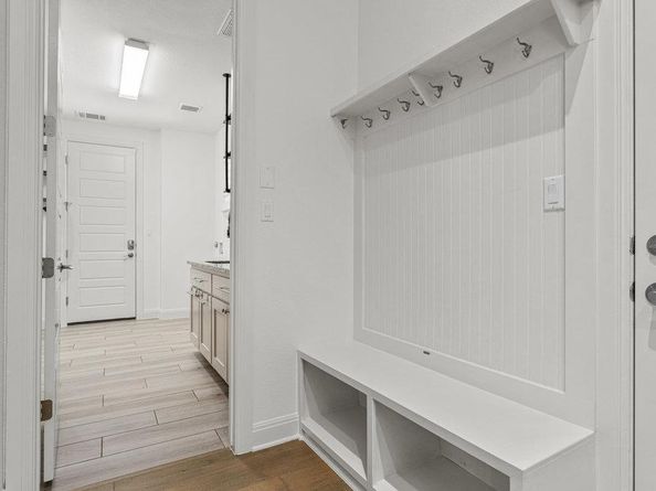 406 Woodside TER, Austin TX 78738