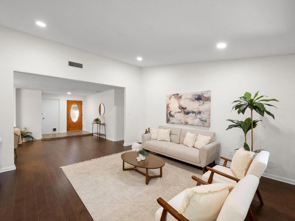 5109 Fort Mason DR, Austin TX 78745
