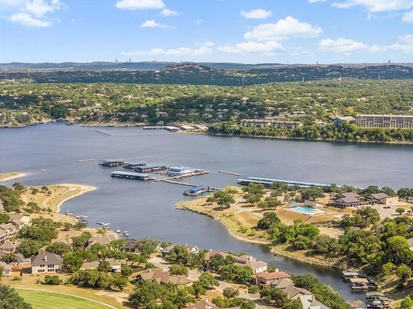 316 Lakefront DR, Point Venture TX 78645