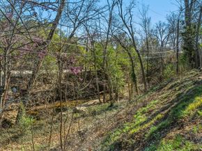 2415 Little John LN, Austin TX 78704