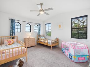 321 Sweet Grass LN, Lakeway TX 78738