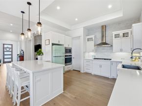 321 Sweet Grass LN, Lakeway TX 78738