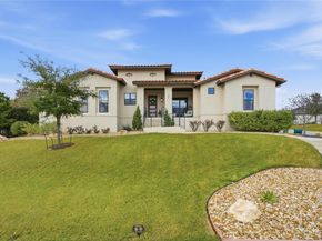 321 Sweet Grass LN, Lakeway TX 78738
