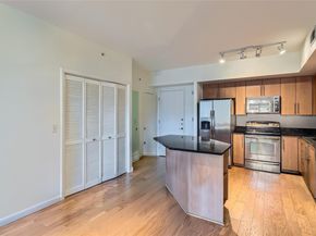54 Rainey ST 713, Austin TX 78701