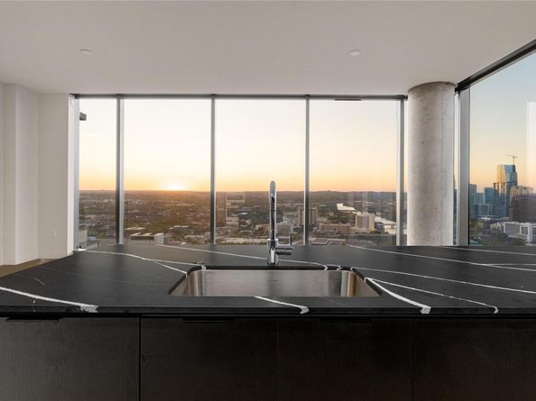 44 East Ave 3203, Austin TX 78701