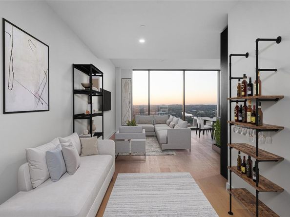44 East Ave 3203, Austin TX 78701
