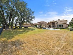 112 Charmstone LN, Georgetown TX 78628