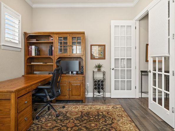 112 Charmstone LN, Georgetown TX 78628