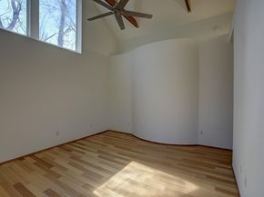 1607 S Elm ST, Georgetown TX 78626