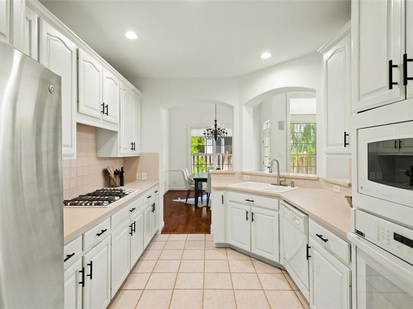 3805 Tonkawa TRL A2, Austin TX 78756