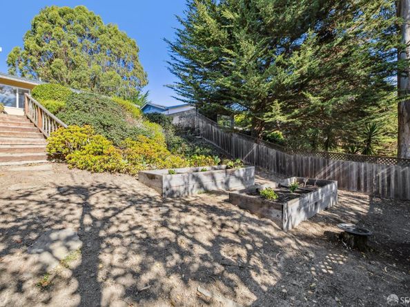 796 Alta Vista Drive, Pacifica CA 94044