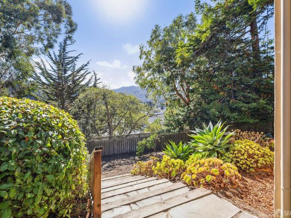 796 Alta Vista Drive, Pacifica CA 94044