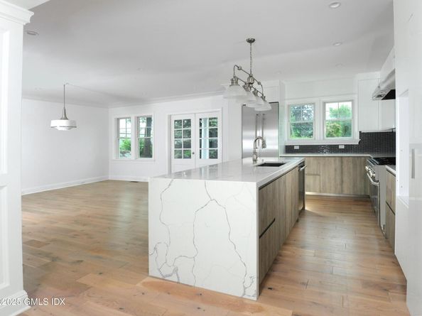 1 Home Place A / B, Greenwich CT 06830