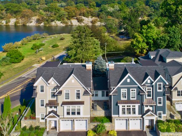 1 Home Place A / B, Greenwich CT 06830