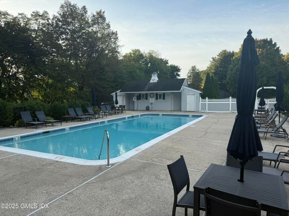 93 Greenwich Hills Drive 93, Greenwich CT 06831