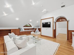 21 Pecksland Road, Greenwich CT 06831