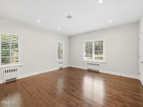 21 Pecksland Road, Greenwich CT 06831