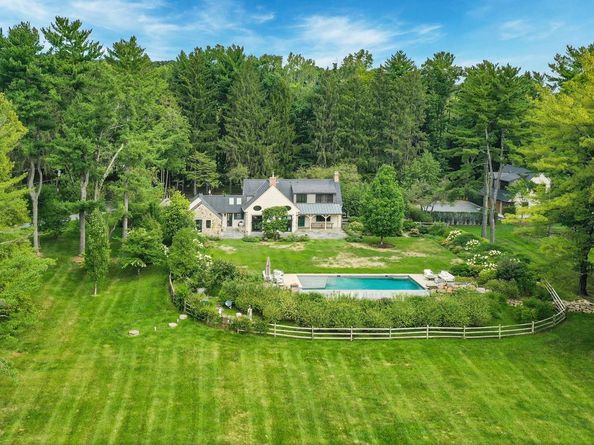 7043 Phillips Mill Road, New Hope PA 18938
