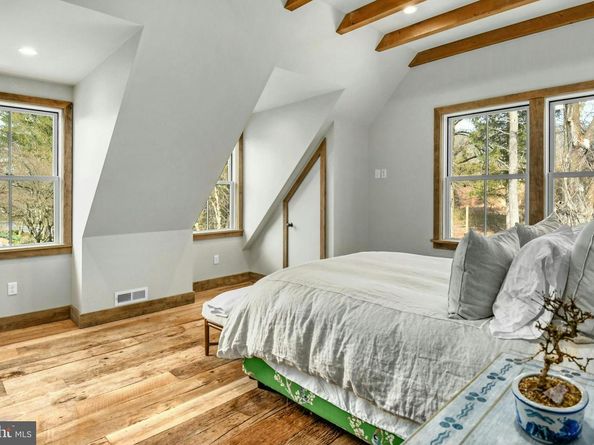 7043 Phillips Mill Road, New Hope PA 18938