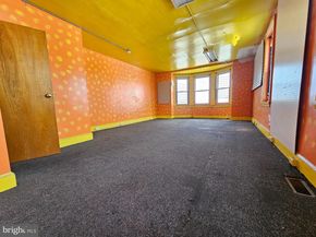 5903 N Broad Street, Philadelphia PA 19141