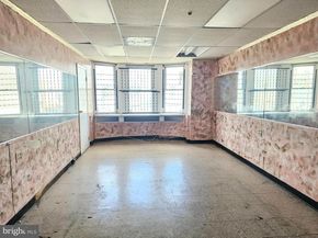 5903 N Broad Street, Philadelphia PA 19141