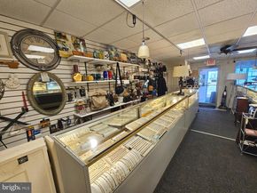 5903 N Broad Street, Philadelphia PA 19141