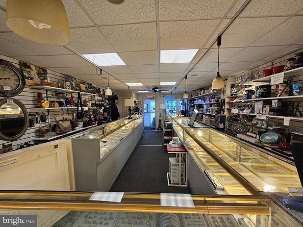 5903 N Broad Street, Philadelphia PA 19141