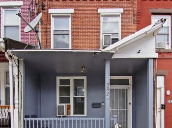 3823 Poplar Street