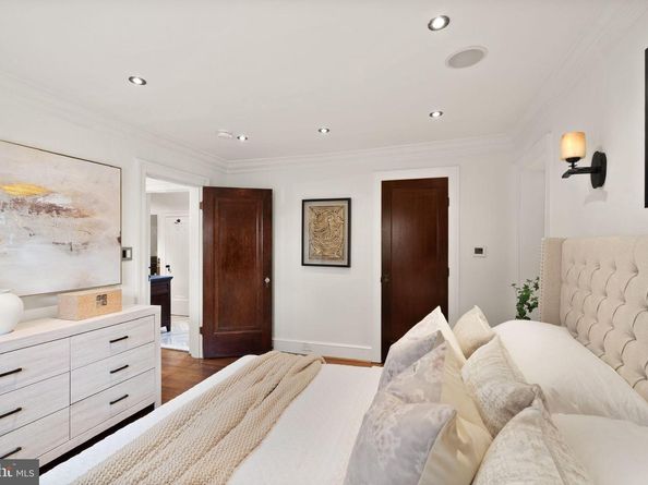 1520 N Highland Street, Arlington VA 22201