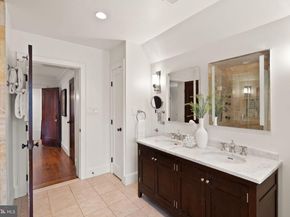 1520 N Highland Street, Arlington VA 22201