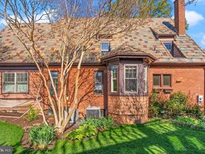 1520 N Highland Street, Arlington VA 22201