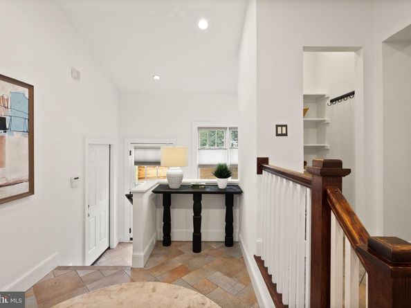 1520 N Highland Street, Arlington VA 22201