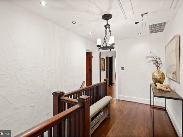 1520 N Highland Street, Arlington VA 22201