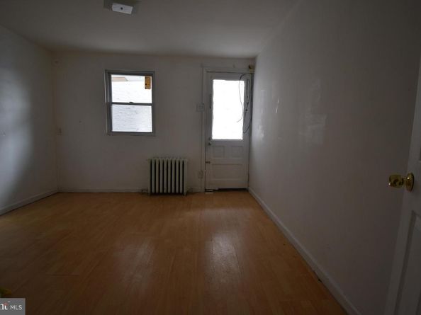 1303 S 8TH Street, Philadelphia PA 19147