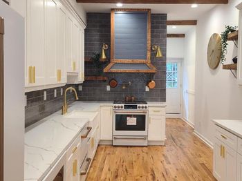 728 S 8TH Street