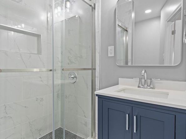 2211 Pierce Street, Philadelphia PA 19145