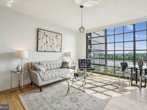 45 Sutton Square SW 602, Washington DC 20024