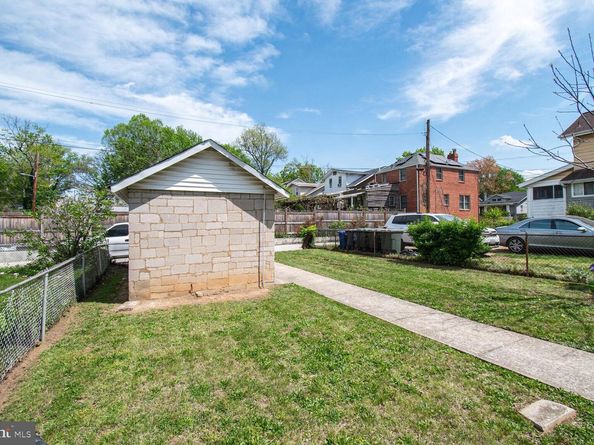 3807 20TH Street NE, Washington DC 20018