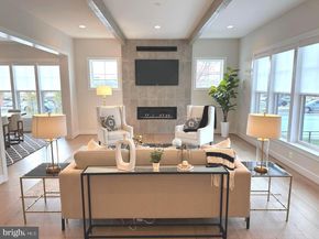 5817 2nd Street S, Arlington VA 22204