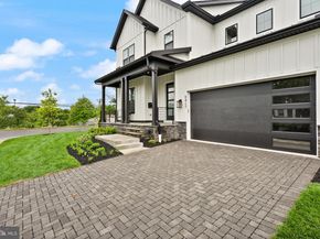 5817 2nd Street S, Arlington VA 22204