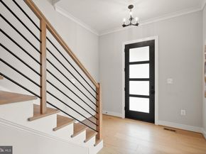 5817 2nd Street S, Arlington VA 22204