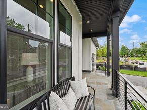 5817 2nd Street S, Arlington VA 22204