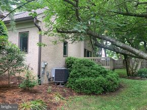 25 Oakmont Place, Media PA 19063