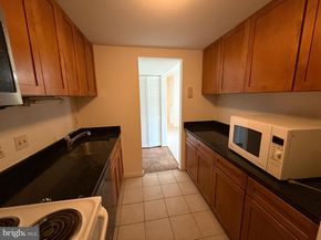 6300 Stevenson Avenue 419, Alexandria VA 22304