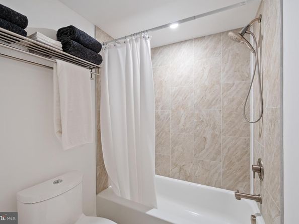 1600 N Oak Street 517, Arlington VA 22209