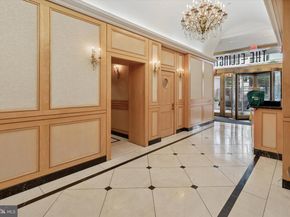 1500 Chestnut Street 18A, Philadelphia PA 19102